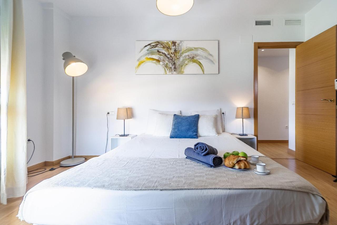 Modern Beach Apartment Valparaiso With Parking Малага Экстерьер фото
