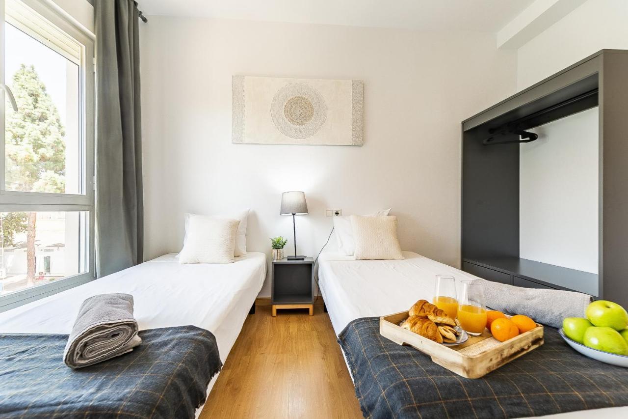 Modern Beach Apartment Valparaiso With Parking Малага Экстерьер фото