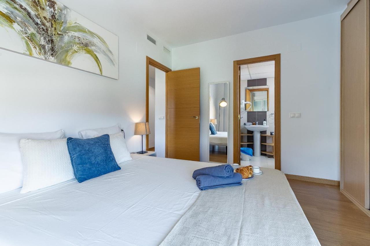 Modern Beach Apartment Valparaiso With Parking Малага Экстерьер фото